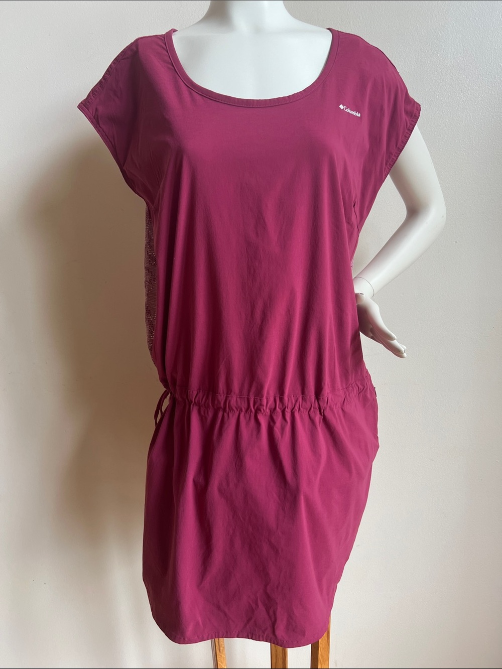 Columbia Raspberry Short-Sleeve Drawstring Waist Dress